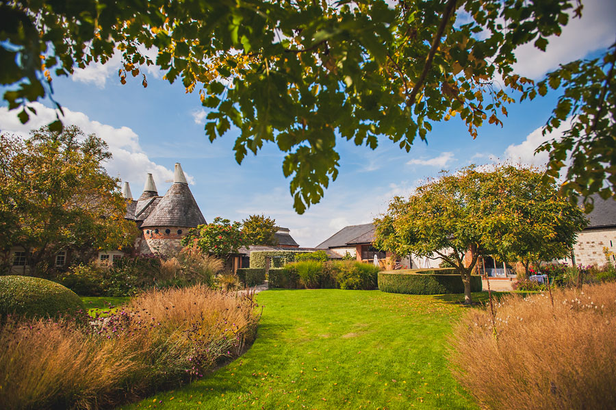 wedding at bury-court-barn-1