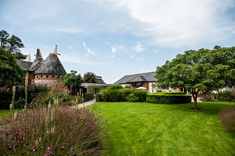 wedding at bury-court-barn-1