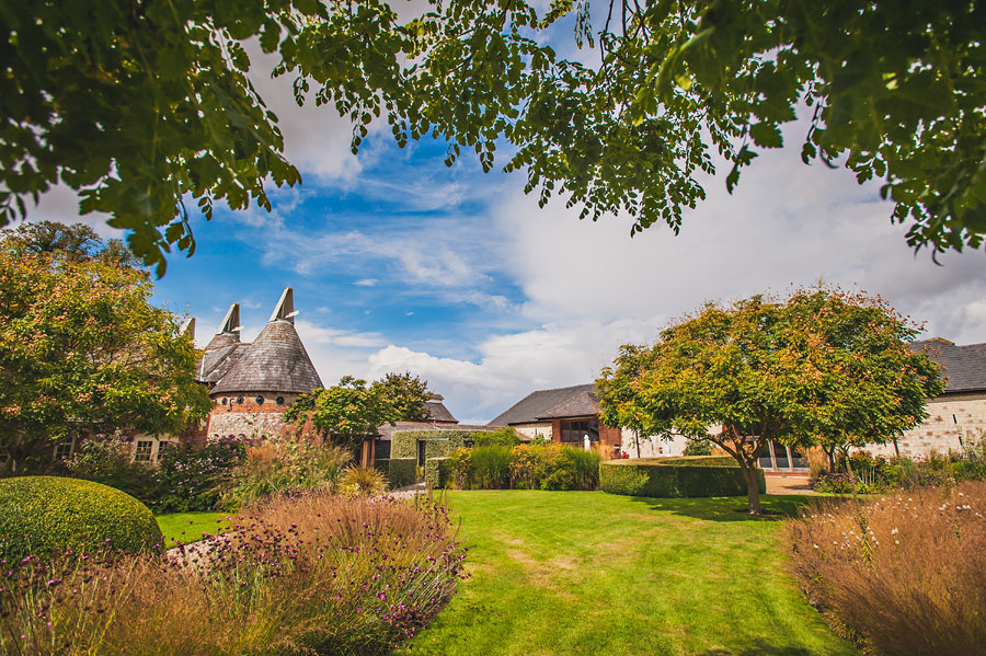 wedding at bury-court-barn-1