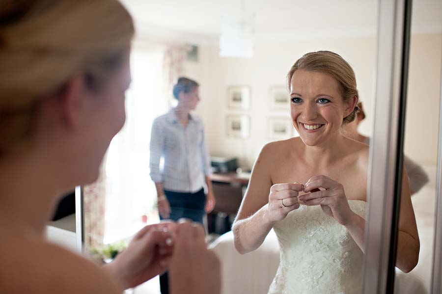 wedding at fitzleroi-barn-11